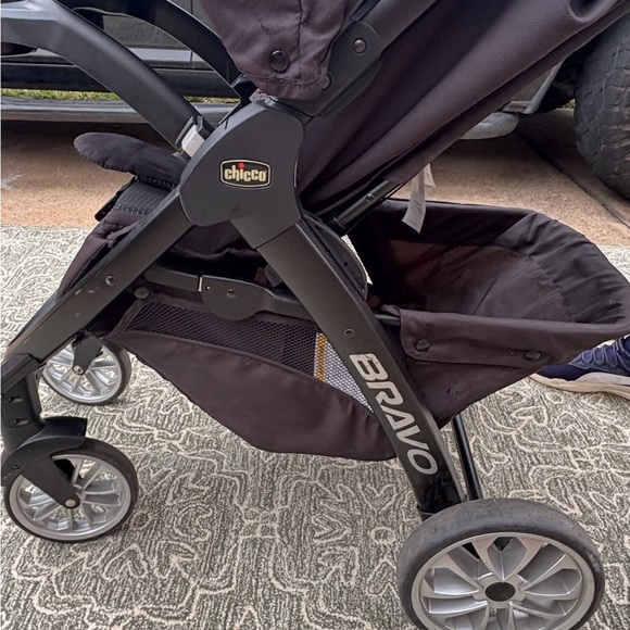 Stroller - Picture 8 of 11